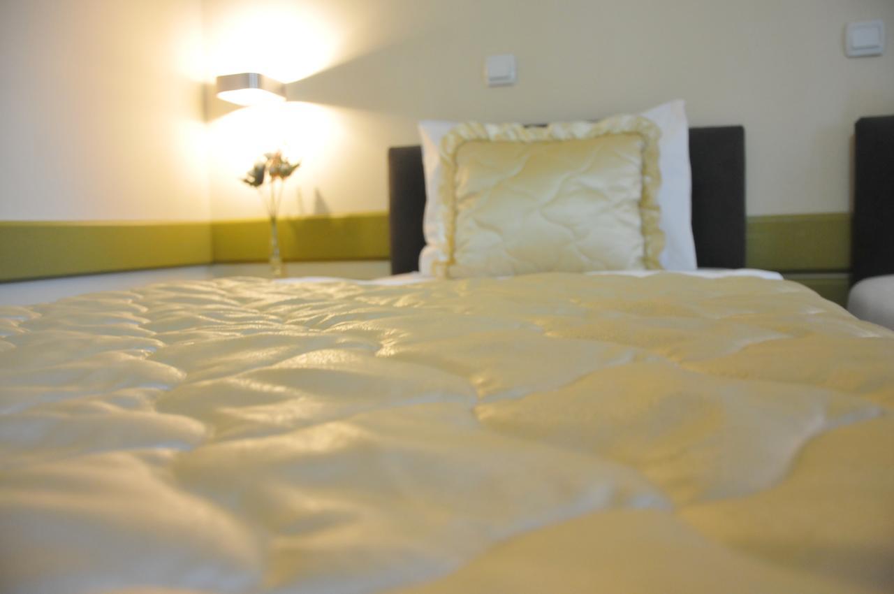 Hotel Vidikovac Ni Exteriör bild